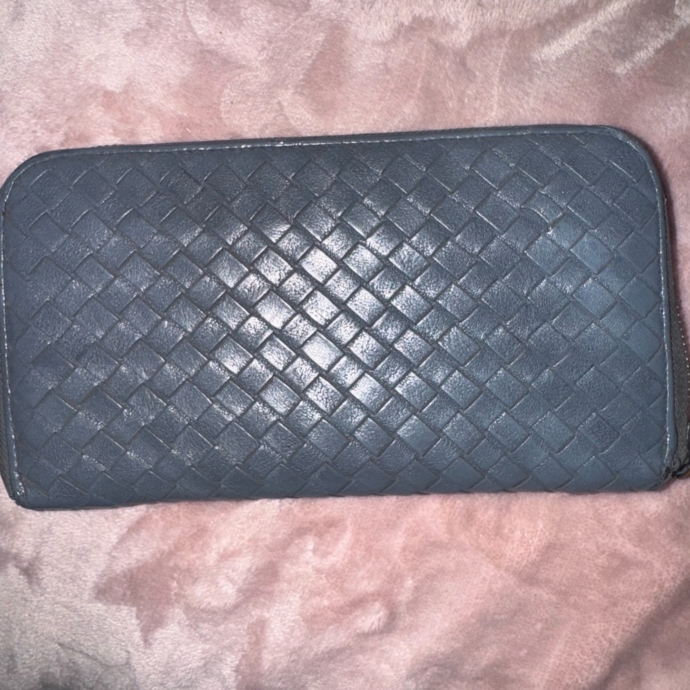 🔥AUTHENTIC🔥 BOTTEGA VENETA WOVEN LEATHER LONG WALLET